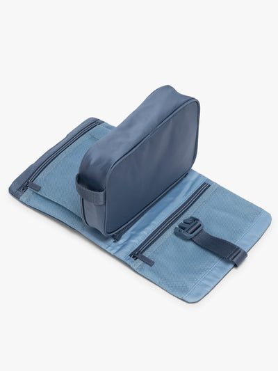 Fit Hanging Dopp Kit