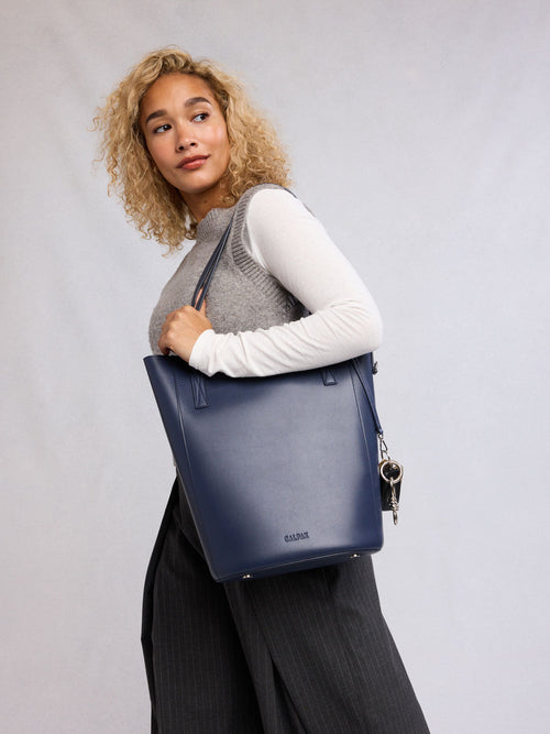 Haven 14" Laptop Bucket Bag