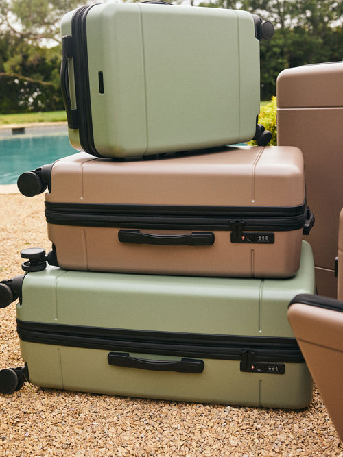 Hue Medium Luggage