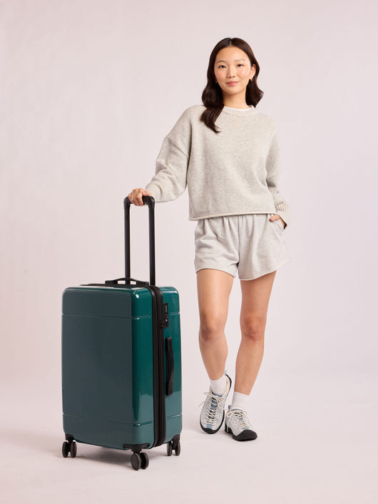 Hue Medium Luggage